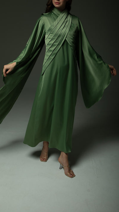 CROSS PLEATS