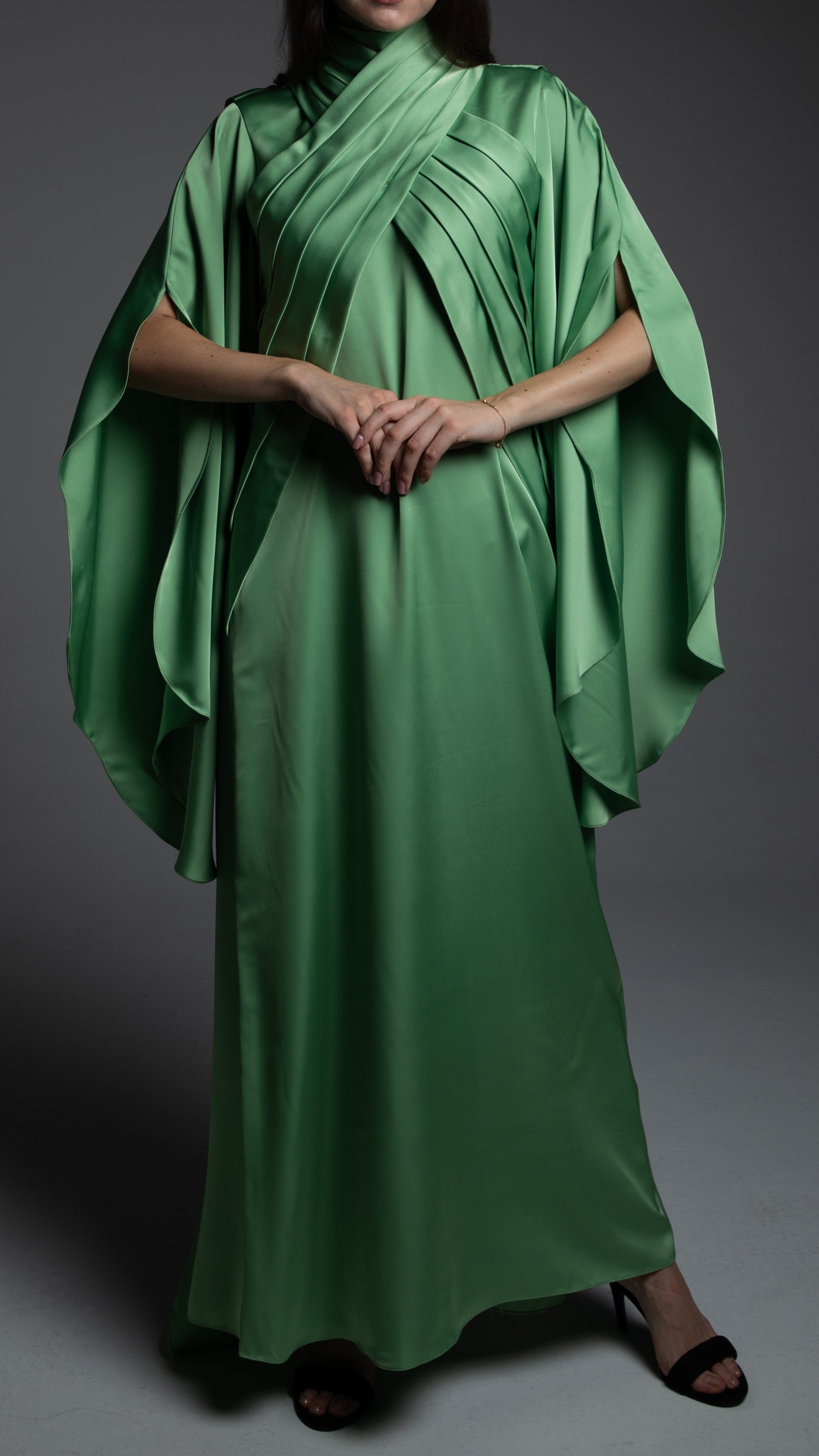 CROSS PLEATS